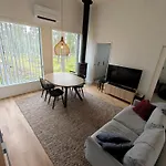 Lodge Yllaes Nietos & 2 Tickets