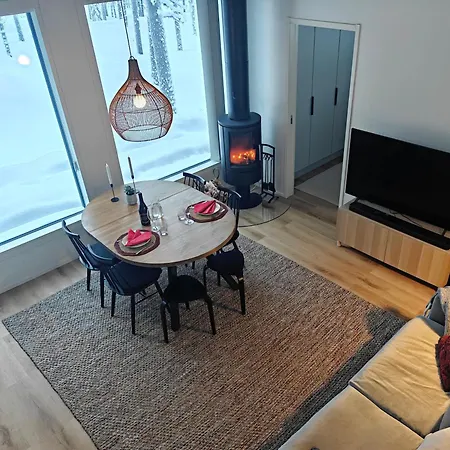 Yllaes Nietos & 2 Tickets *