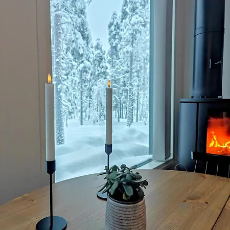 Yllaes Nietos & 2 Tickets