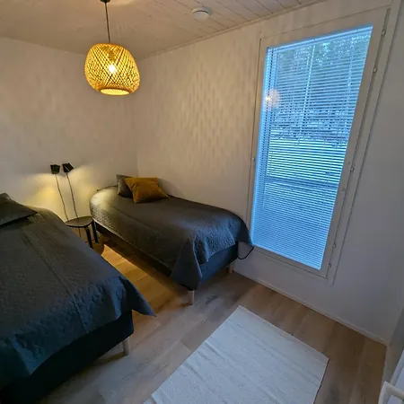 Yllaes Nietos & 2 Tickets Jaktstuga